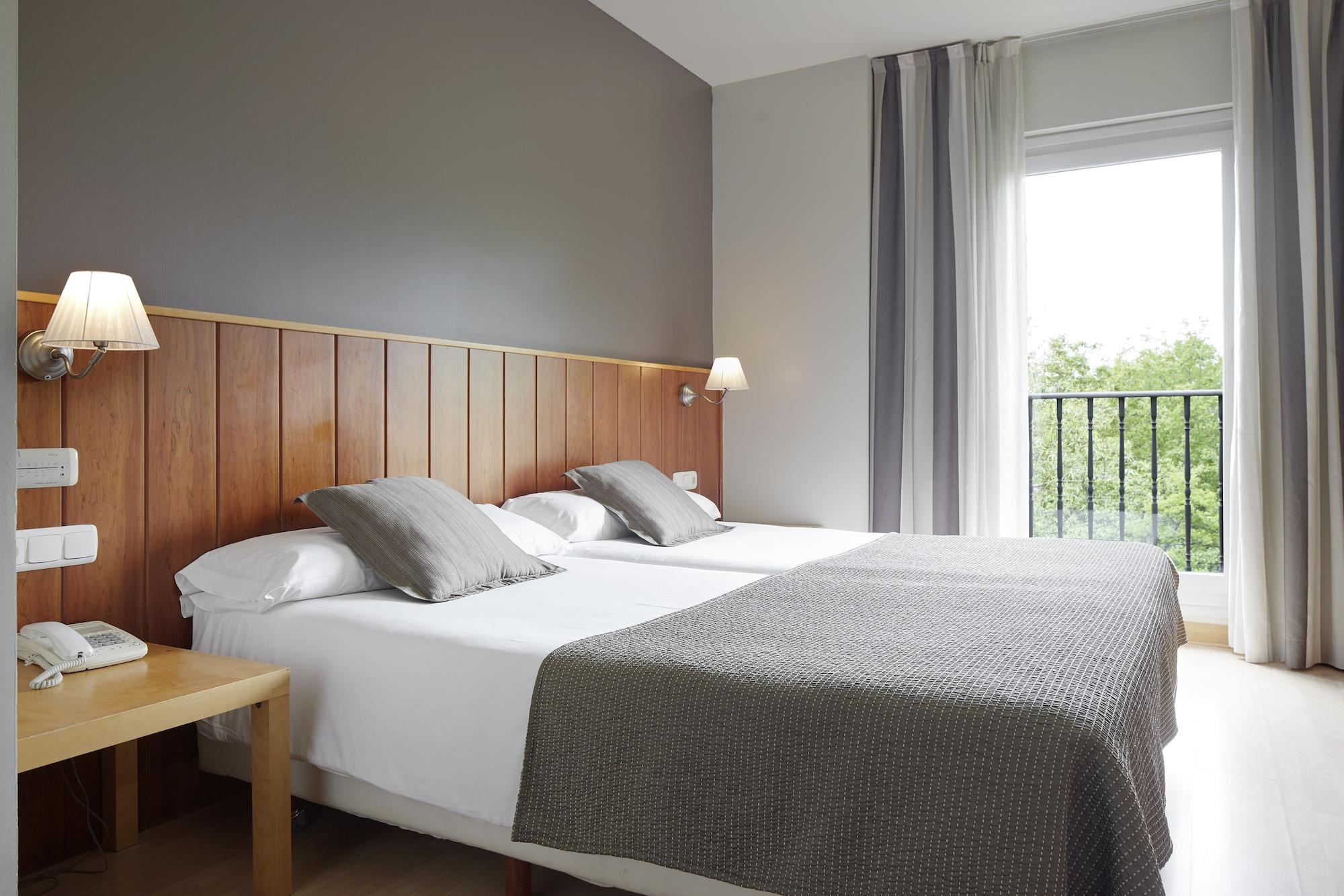 Hotel Iriguibel Huarte Pamplona Εξωτερικό φωτογραφία
