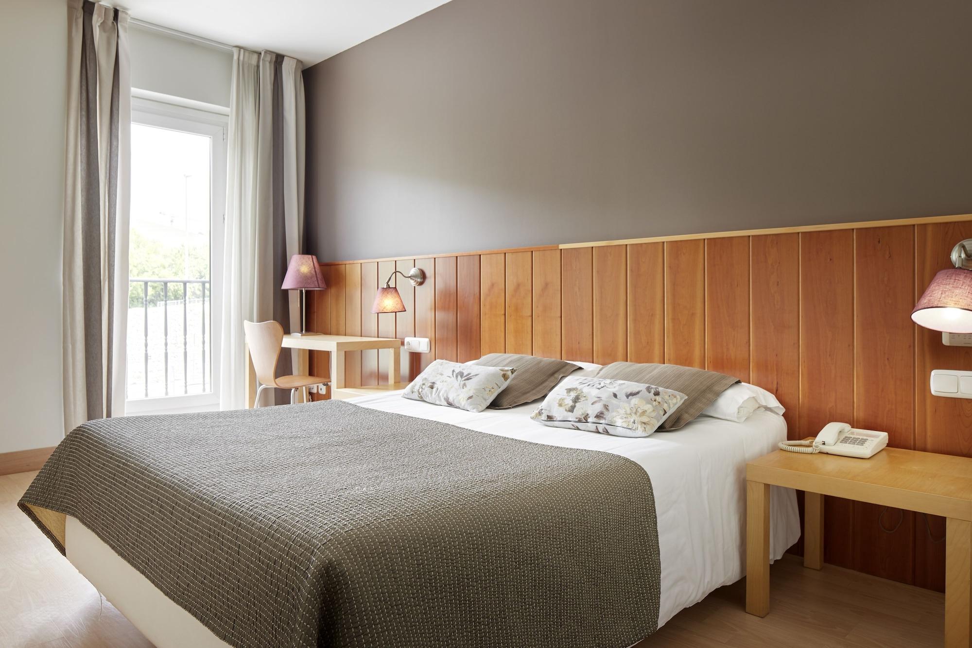 Hotel Iriguibel Huarte Pamplona Εξωτερικό φωτογραφία