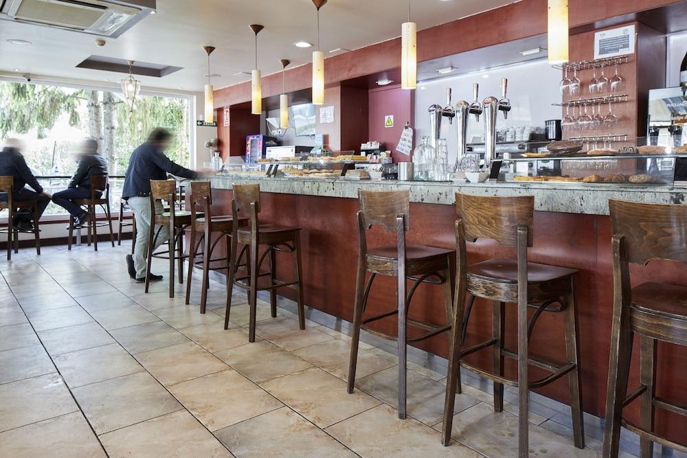Hotel Iriguibel Huarte Pamplona Εξωτερικό φωτογραφία
